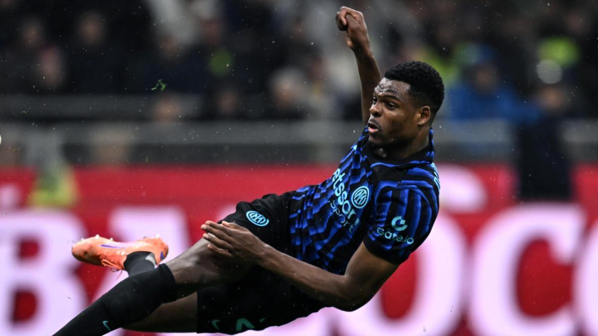 开云体育-米体：邓弗里斯复出目标从3月提前到2月，两周后回球队训练